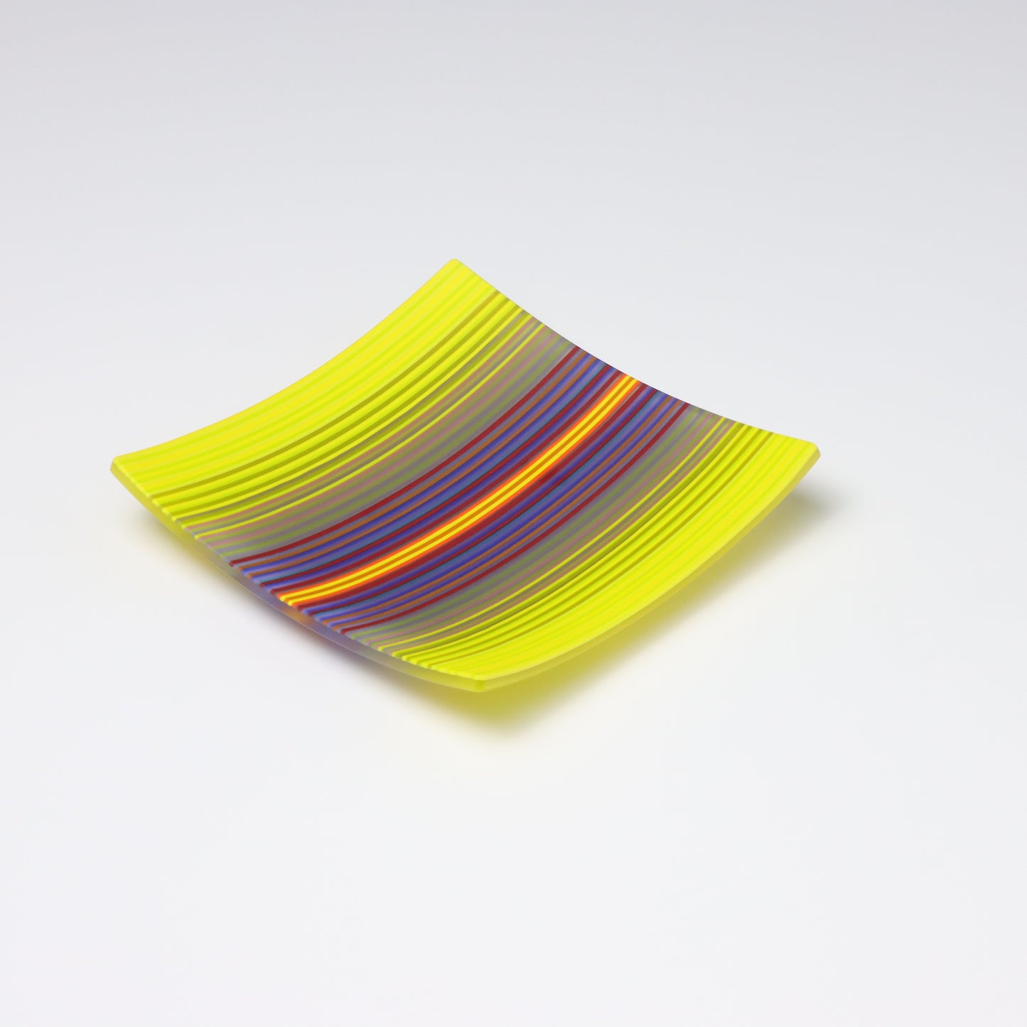 S3306 | 'Chromatic Glow'