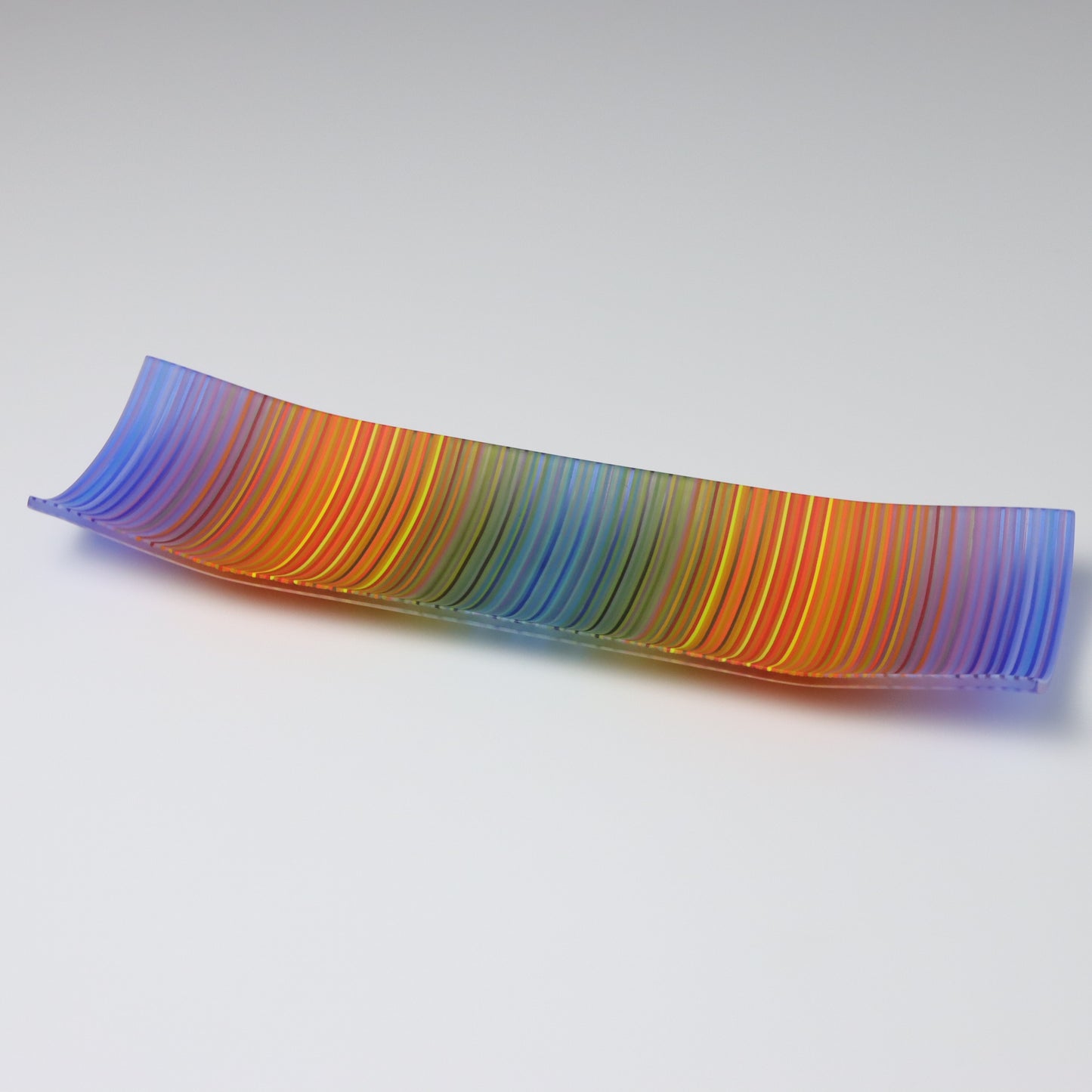 S3489 | 'Chromatic Embrace'