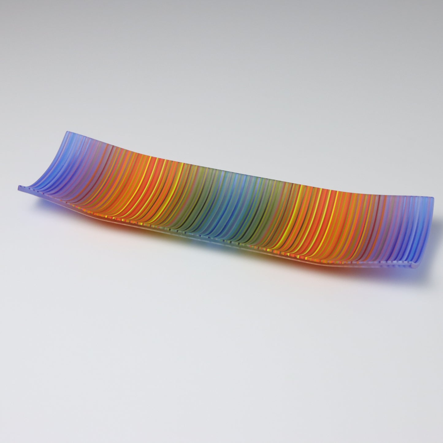 S3489 | 'Chromatic Embrace'