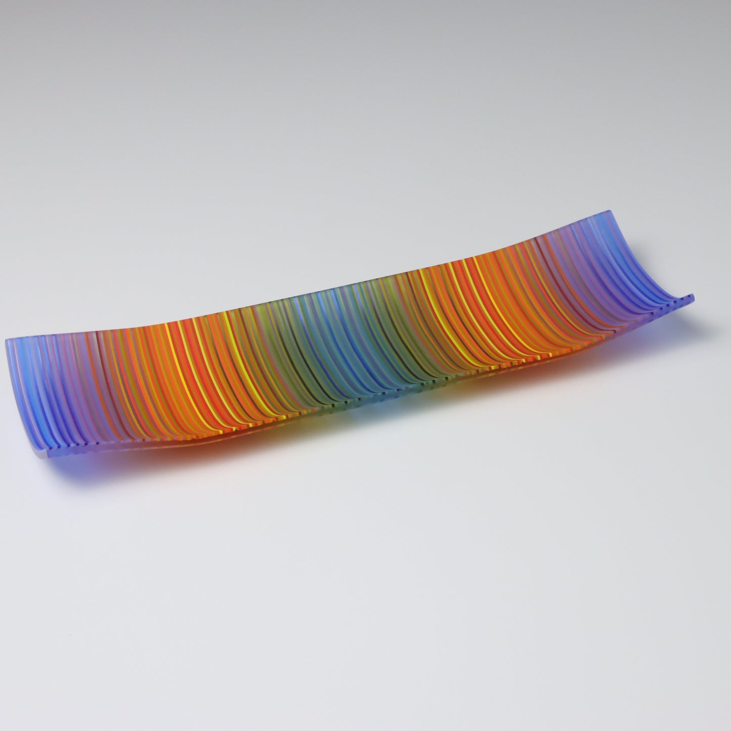 S3489 | 'Chromatic Embrace'