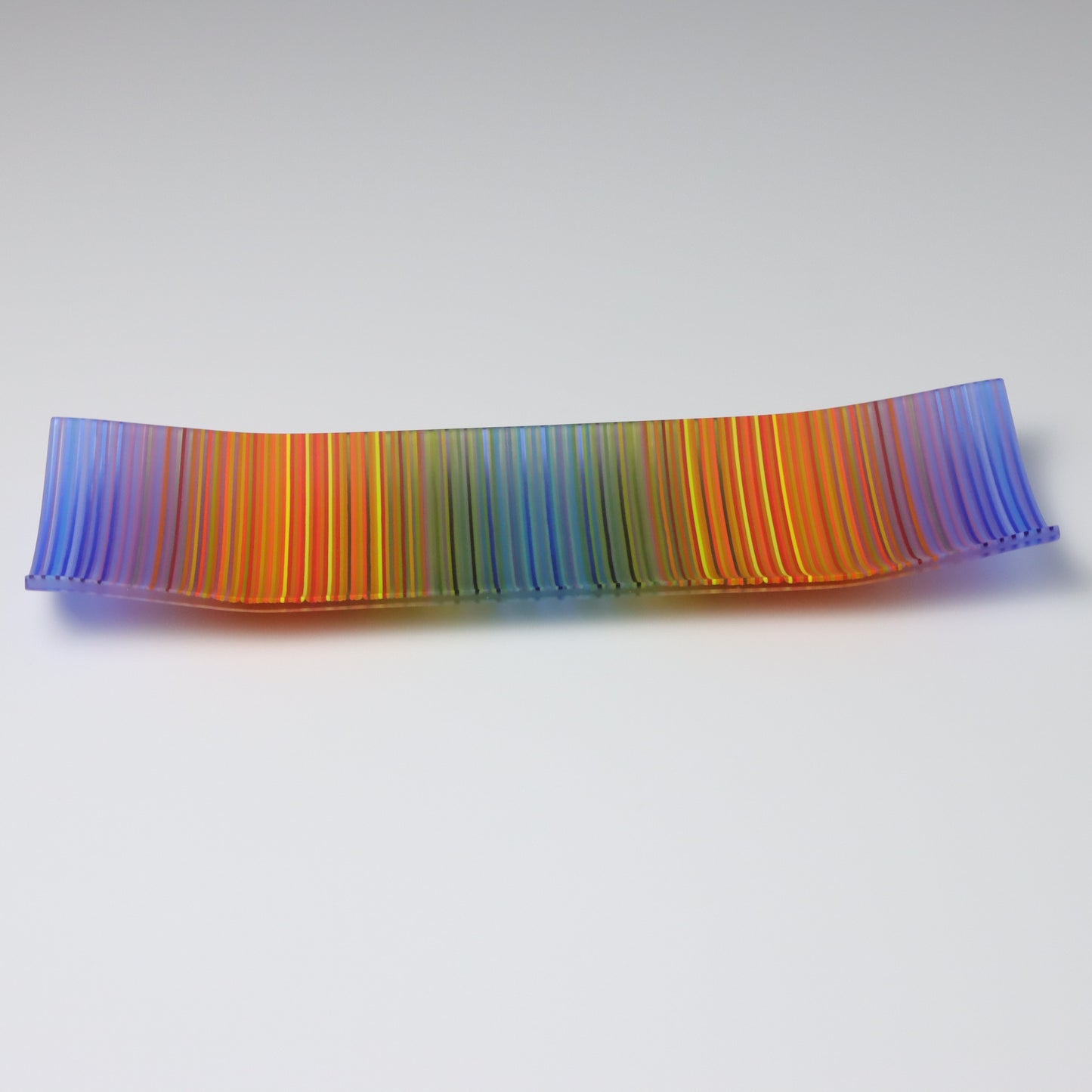 S3489 | 'Chromatic Embrace'