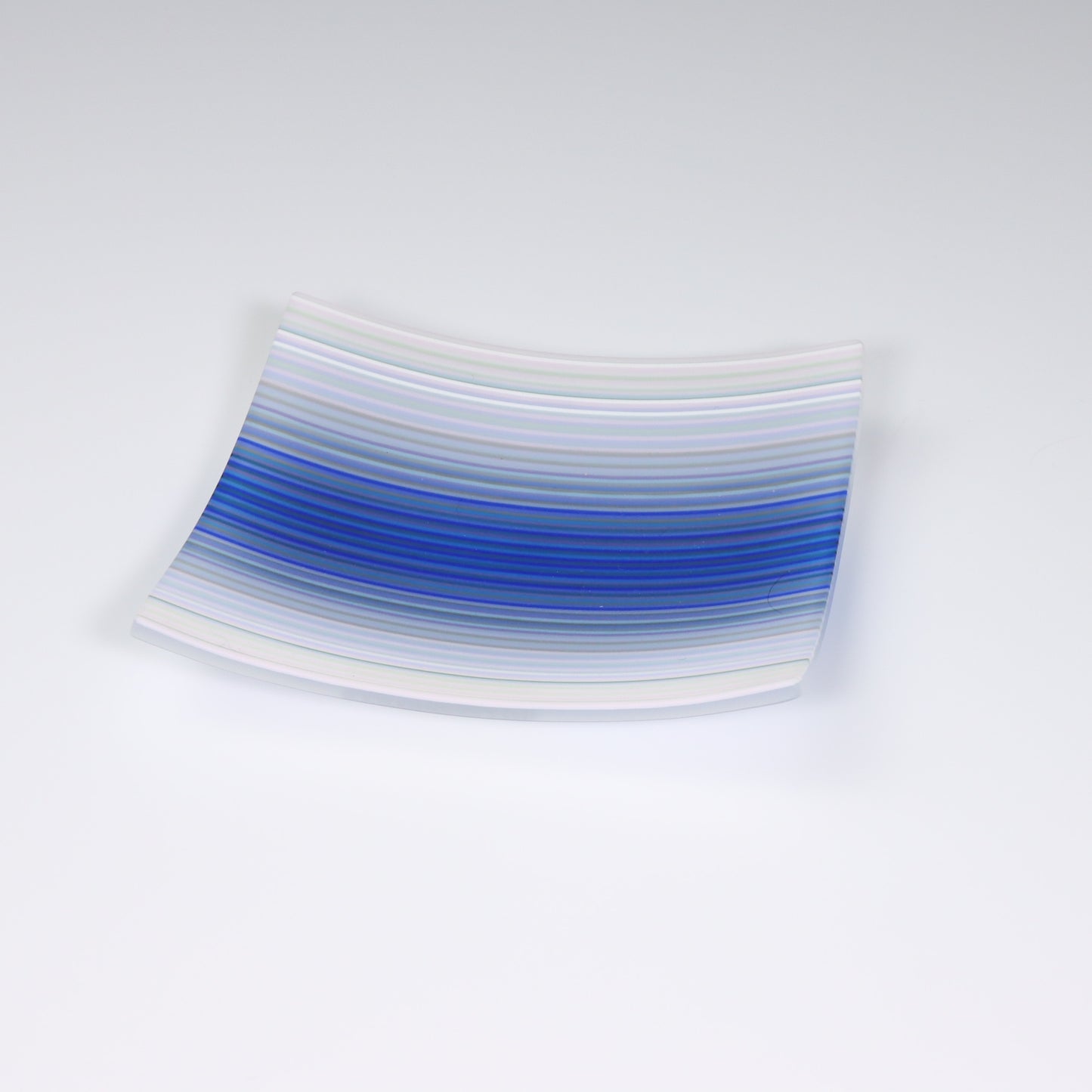 S3640 | White & Blue ColourWave Fused Glass Plate