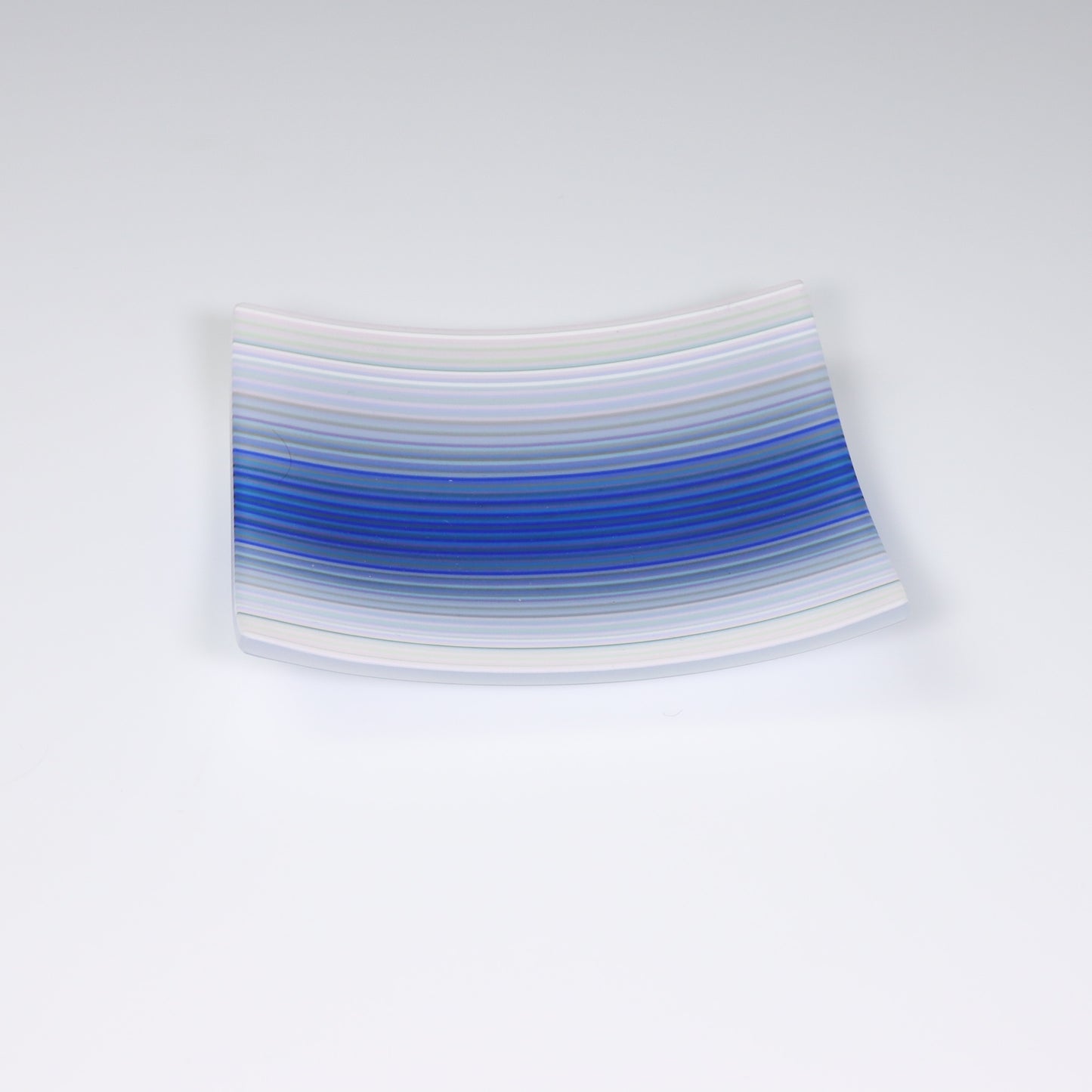 S3640 | White & Blue ColourWave Fused Glass Plate