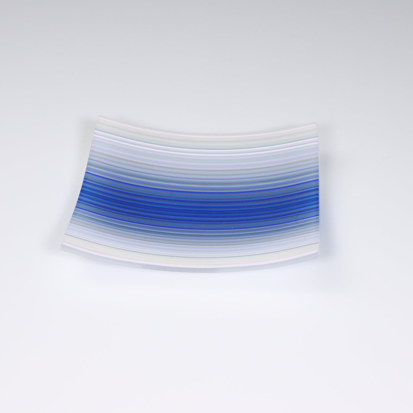 S3640 | White & Blue ColourWave Fused Glass Plate